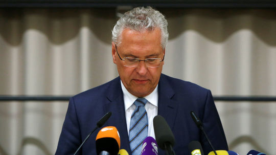 Bavorský minister vnútra chce obnoviť kontroly na celej nemeckej hranici