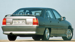 Opel Omega - 30 rokov
