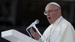 Pápež sa zbavil stúpenca tvrdej línie v cirkvi kardinála Müllera