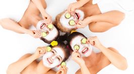 Päť produktov na čistenie pleti, ktoré si pýta jeseň