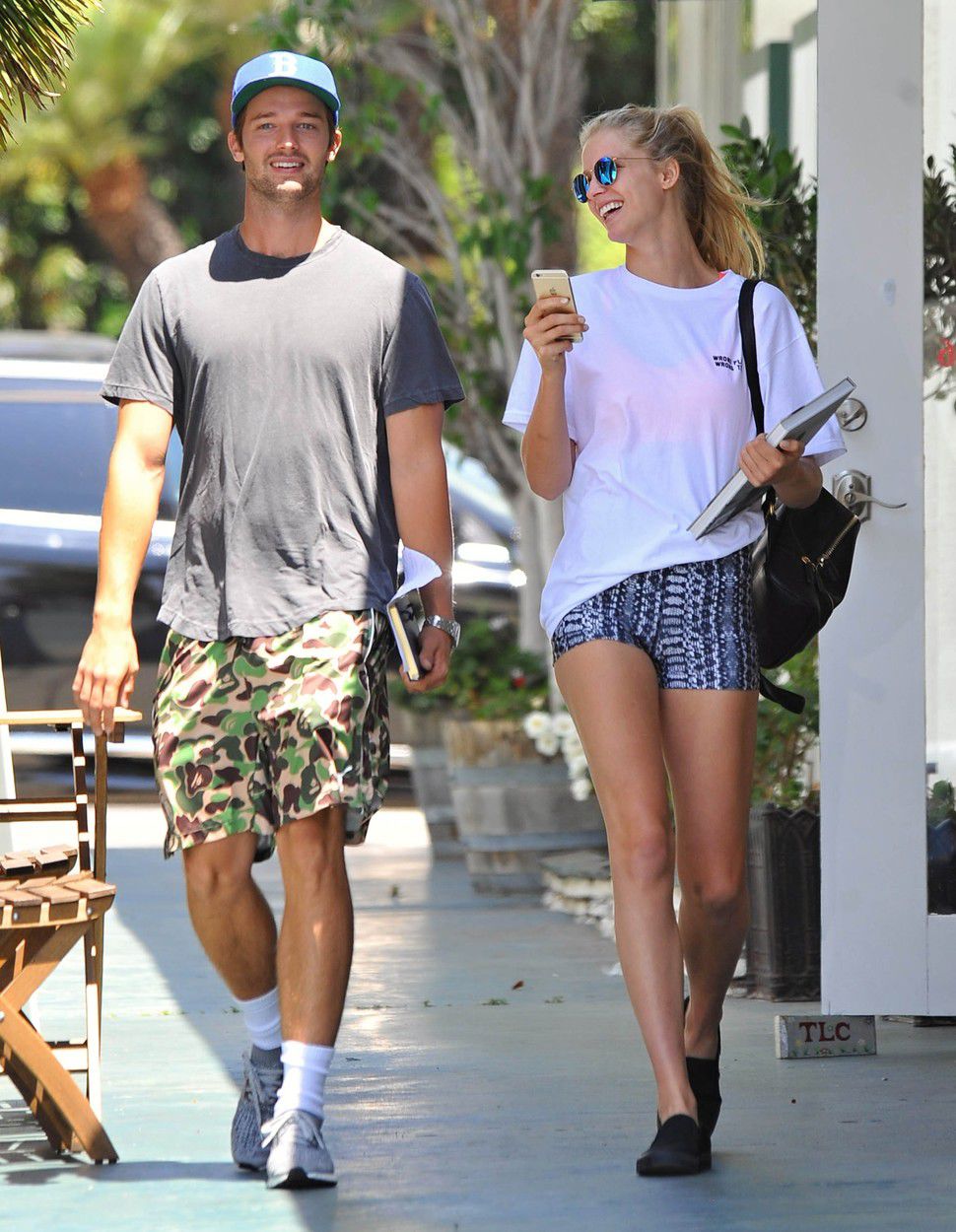 Patrick Schwarzenegger a jeho priateľka,...