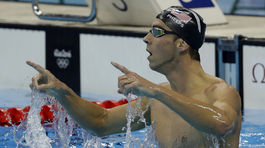 Nezastaviteľný Phelps získal jubilejné zlato! A potom pomohol štafete
