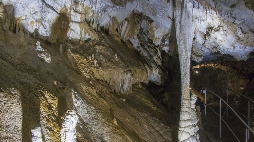 Belianska jaskyňa, kvaple, stalagmity,...