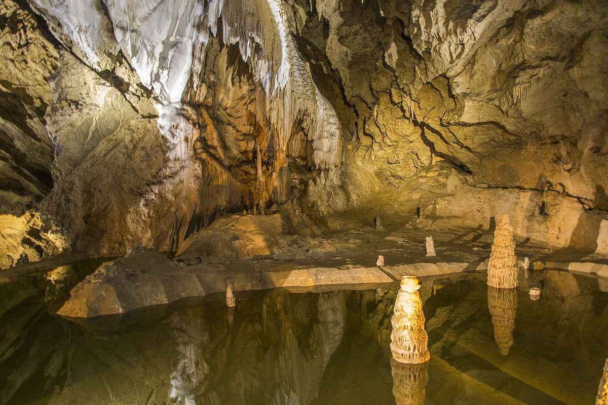Belianska jaskyňa, kvaple, stalagmity, stalaktity, stalagnáty