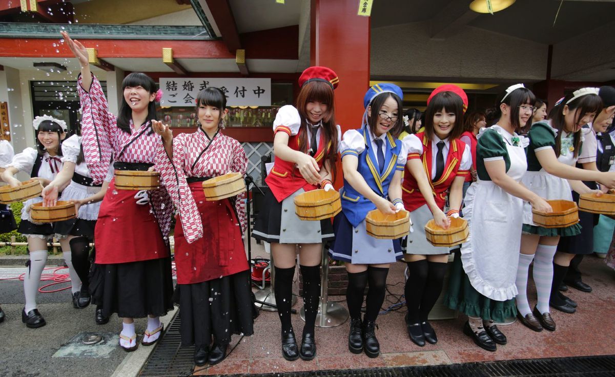 Japonsko, dievčatá, kostýmy
