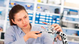 Zoberú roboty ľuďom prácu?