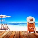 pláž, slnečník, more, dovolenka, leto, opaľovanie, slnenenie, klobúk, cestovanie, piesok, vlny