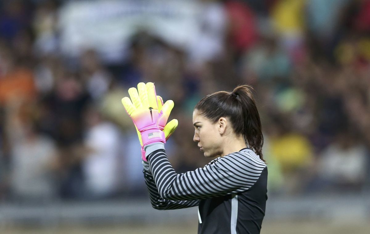 Hope Solová.