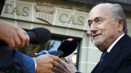 Blatter žaluje FIFA kvôli luxusným hodinkám: Je to otázka úcty