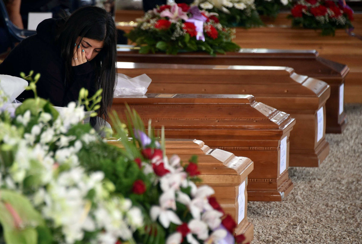 Taliansko smúti za obeťami ničivého zemetrasenia.