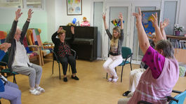 Ľuďom s demenciou najviac pomáha komunikácia