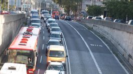 Summit EÚ: Kolóny v Bratislave môžu zmierniť dovolenky a zatvorené školy