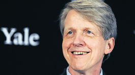 Nobelista: Kapitalizmus kazí v ľuďoch morálku