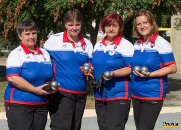 Slovenský tím : Mária Šimková, Katarína...