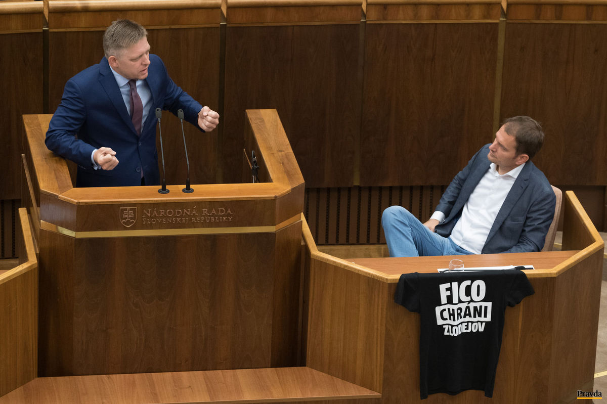 Predseda vlády Robert Fico a líder OĽaNO-NOVA...
