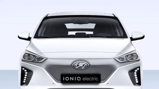 Hyundai Ioniq - 2016