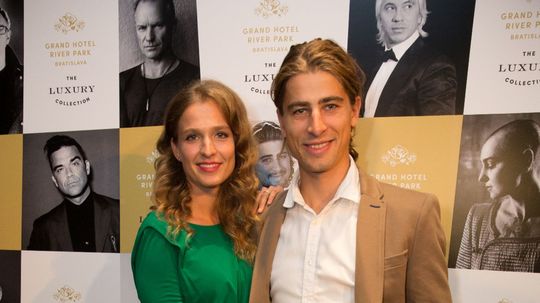 Cyklista Peter Sagan a jeho pôvabná manželka...
