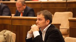 Matovič: Danko ma šikanuje. Siahol mi na plat, svoj si nechal a bol na futbale