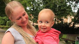 Nosenie v šatke pomáha pri kolikách aj refluxe