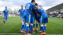 ANKETA: Poradí si Hapalova družina aj s hrdým Albiónom?