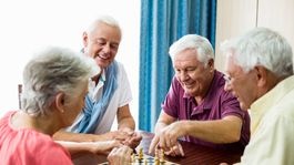 Prečo smutných seniorov ohrozuje demencia?