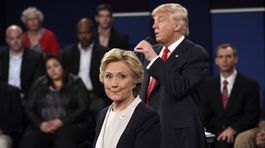 Milióny Američanov už odovzdali hlas vo voľbách, Clintonová vedie