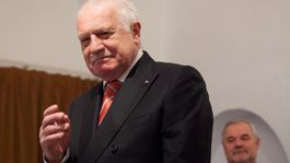 Klaus: Zeman hrá, ale nemá mandát