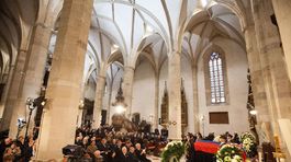Slovensko sa rozlúčilo s Michalom Kováčom zádušnou omšou 