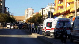 Ďalší atentát v Turecku. Okrem útočníkov zomreli aj 3 policajti