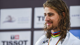 Sagan sa necítil ako legenda. Po nedeli sa ňou stal