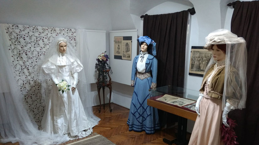 šaty, múzeum, Kežmarok