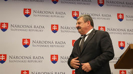 Hrnko chce, aby členovia niektorých výborov mali povinnú bezpečnostnú previerku