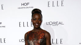 USA-ELLE/Herečka a laureátka ceny Elle Lupita Nyong'o pózuje fotografom.