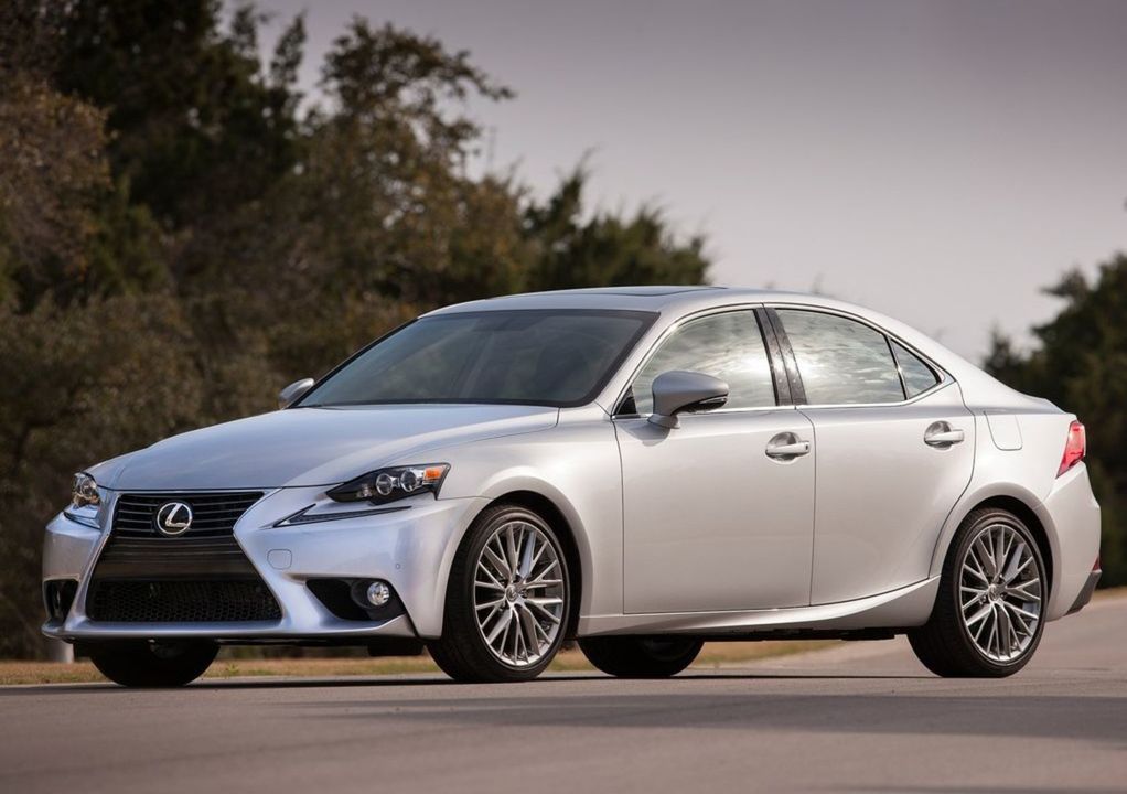Značka Lexus sa umiestnila na prvej priečke...