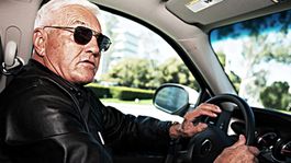 Bob Lutz: 'Tesla je sekta, jej strata je príšerná'