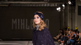 Modelka v kreácii Miklosko Fashion Design - kolekcia jeseň-zima 2016/2017.