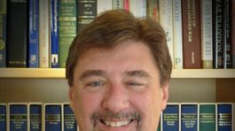 Expert: USA diskutujú o sfalšovaných voľbách. Je to úspech propagandy