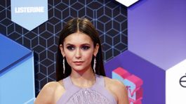 Herečka Nina Dobrev.