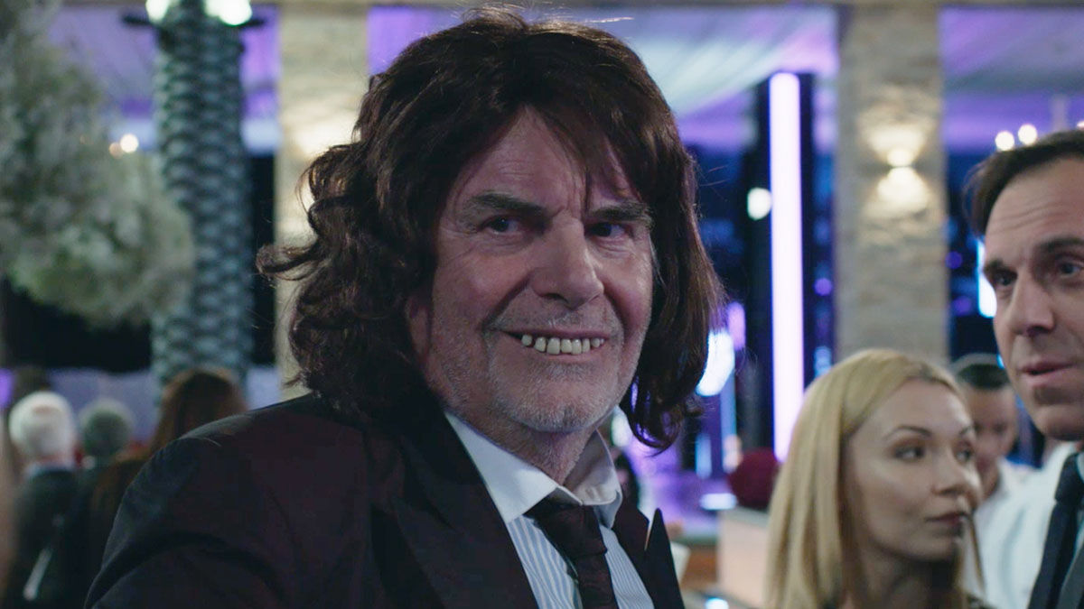Nemecký festivalový hit Toni Erdmann rozpráva o...