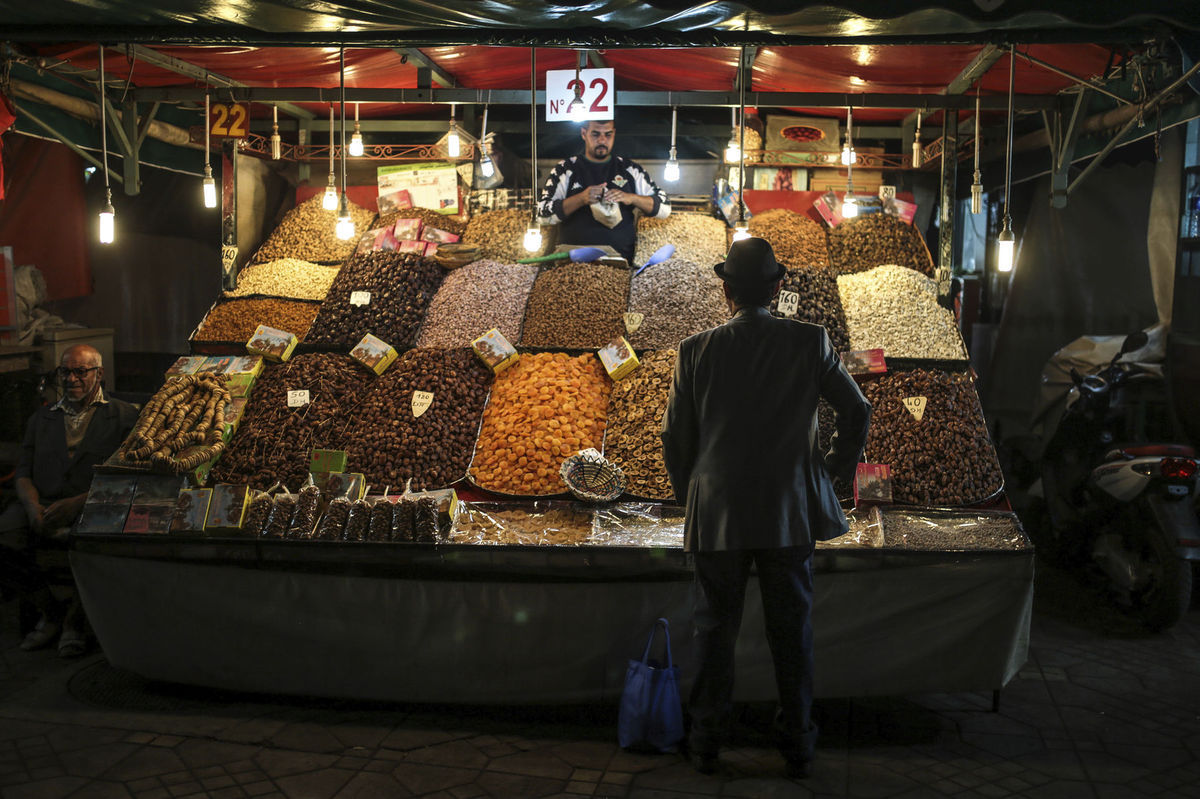 Maroko, koreniny, korenie, sušené ovocie, trh, trhovisko,