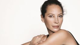 Recept na krásu od slávnej modelky? Takto to robí Christy Turlington