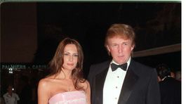 Donald Trump na jednej z prvých verejných akcií so svojou partnerkou Melanie Knaussovou