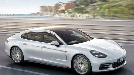 Porsche Panamera Executive - 2016