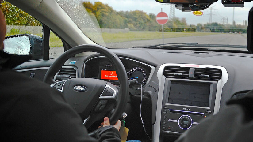 Ford - asistenčné systémy