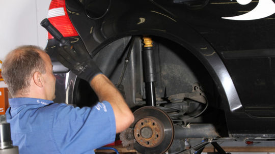 2012-05-31 Replacement shock absorbers ZF...