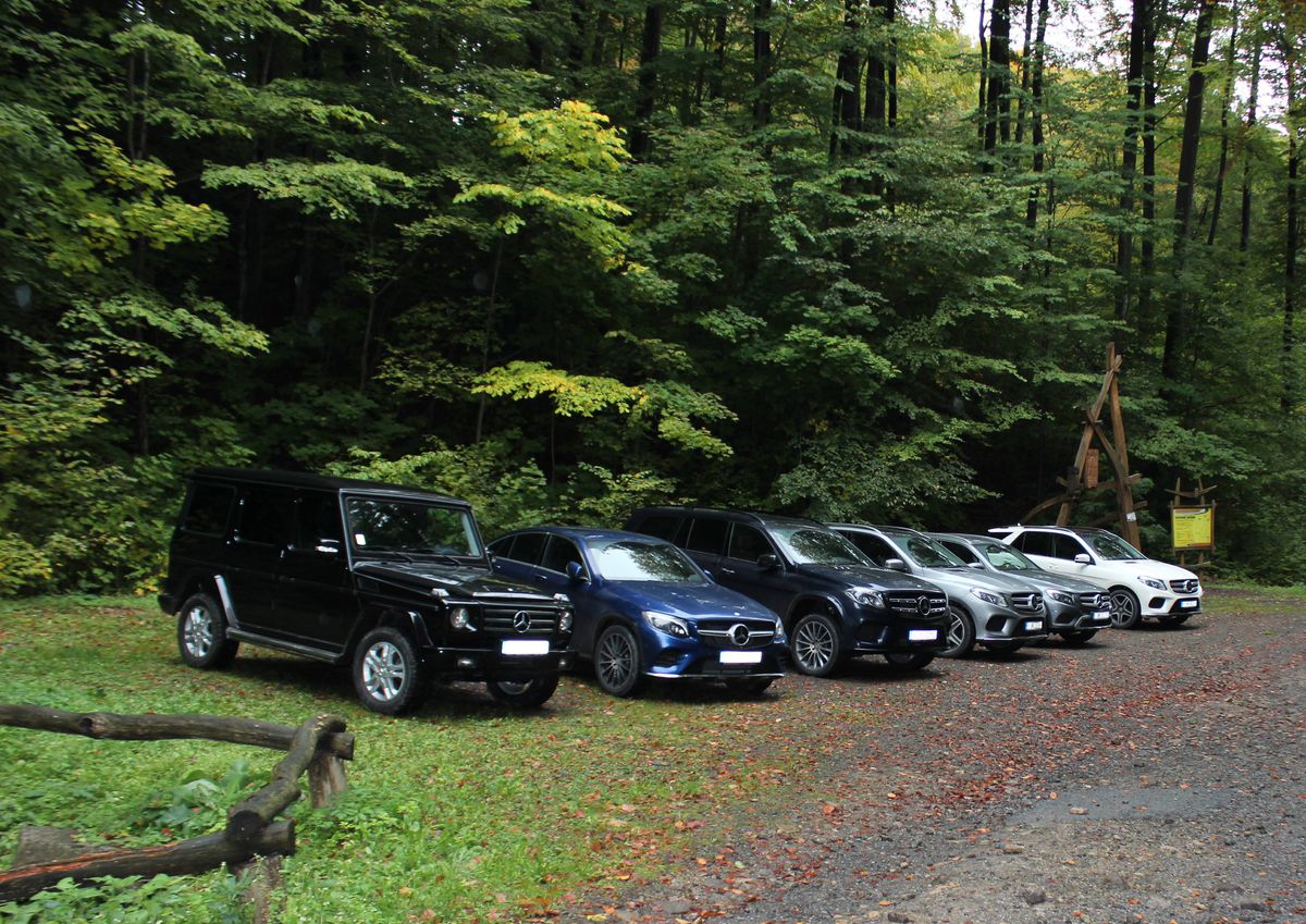 SUV značky Mercedes-Benz sa terénu rozhodne...
