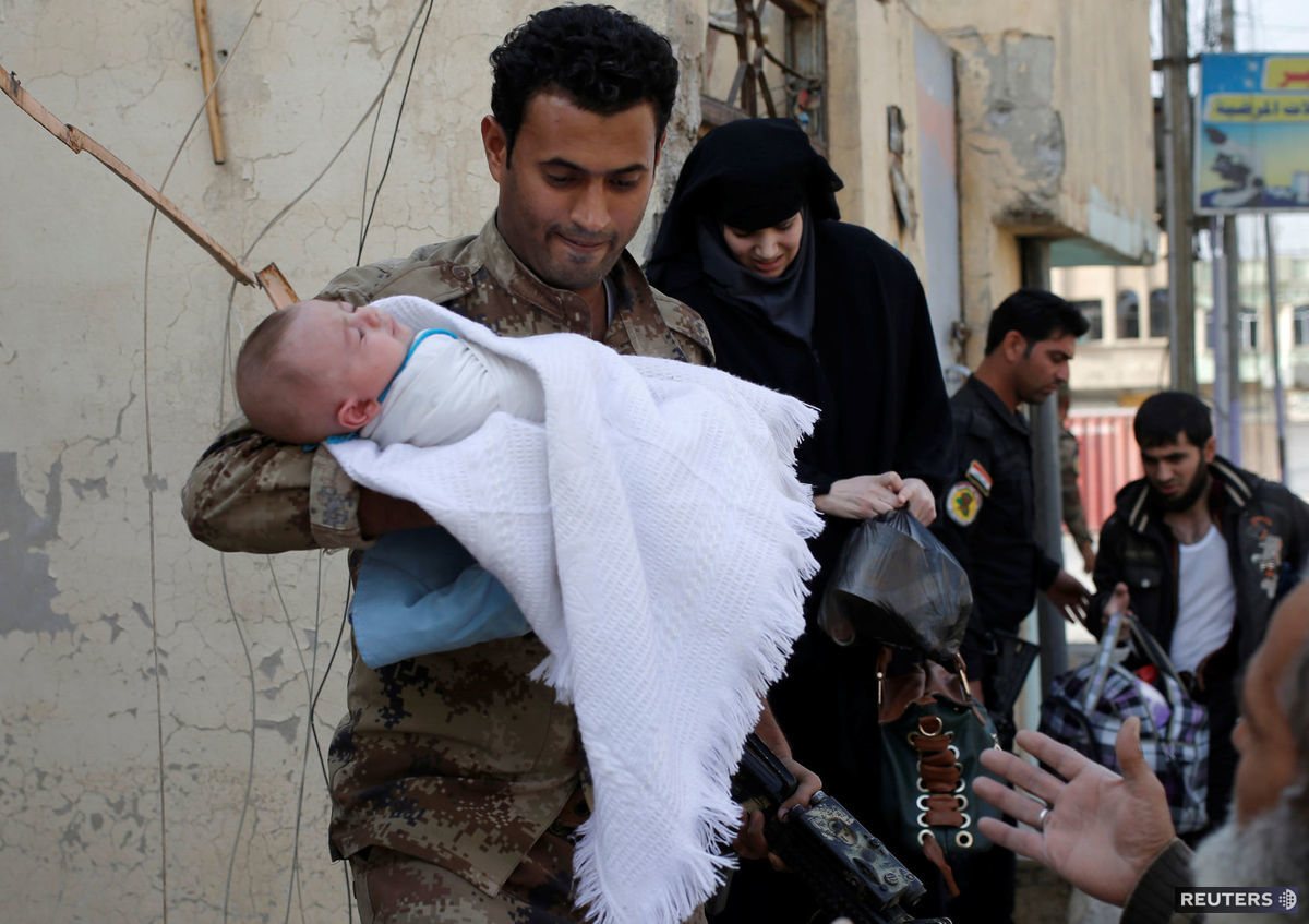 Irak, Mosul, vojak, dieťa, vojna, boje