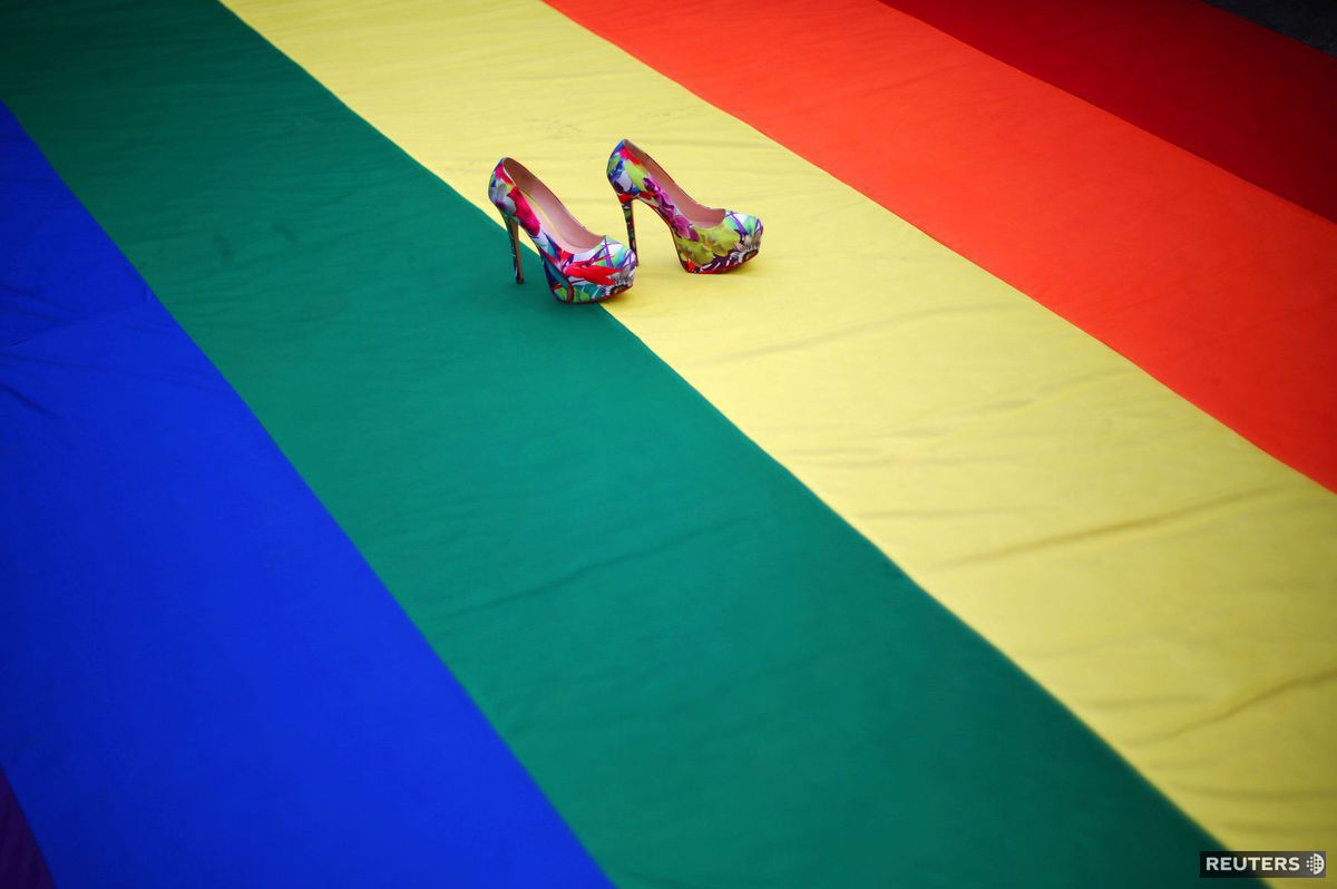 LGBTI, Mexiko, dúhová vlajka, topánky, homosexuáli