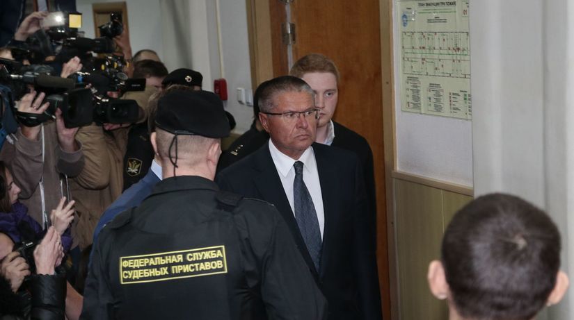 Russia Minister Detained