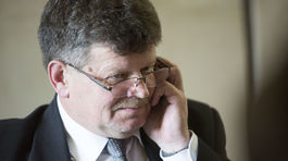 Zvyšovanie platov v školstve je podľa Ondeka ohrozené